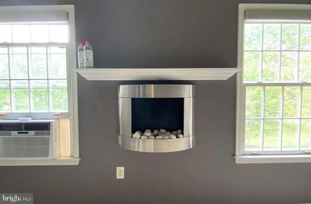 211 MORNINGSIDE DR, Falling Waters, WV 25419