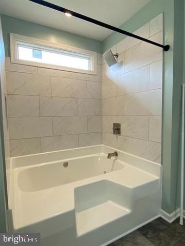 211 MORNINGSIDE DR, Falling Waters, WV 25419