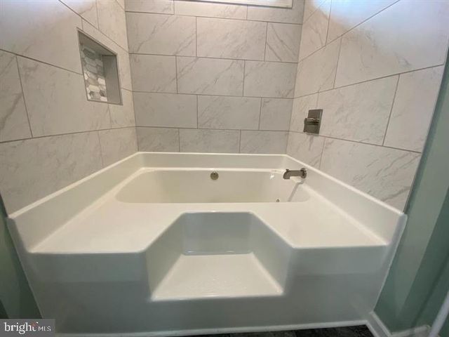 211 MORNINGSIDE DR, Falling Waters, WV 25419