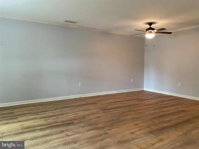 211 MORNINGSIDE DR, Falling Waters, WV 25419