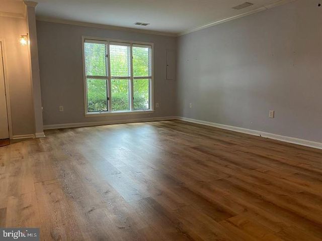 211 MORNINGSIDE DR, Falling Waters, WV 25419