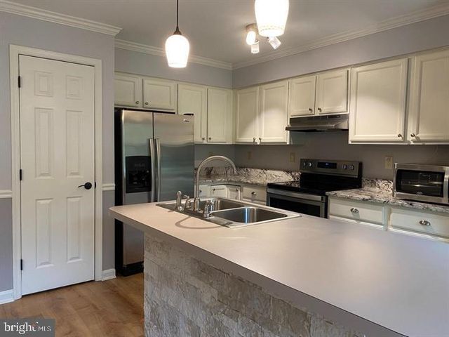 211 MORNINGSIDE DR, Falling Waters, WV 25419