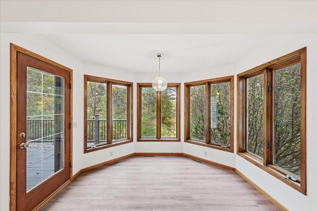 12888 S Robert Trail, Rosemount, MN 55068