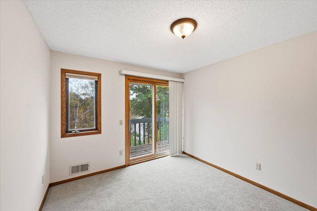 12888 S Robert Trail, Rosemount, MN 55068
