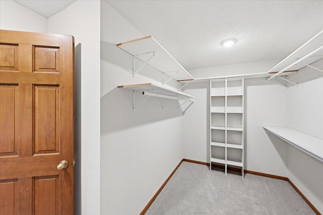 12888 S Robert Trail, Rosemount, MN 55068