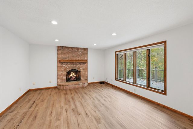 12888 S Robert Trail, Rosemount, MN 55068