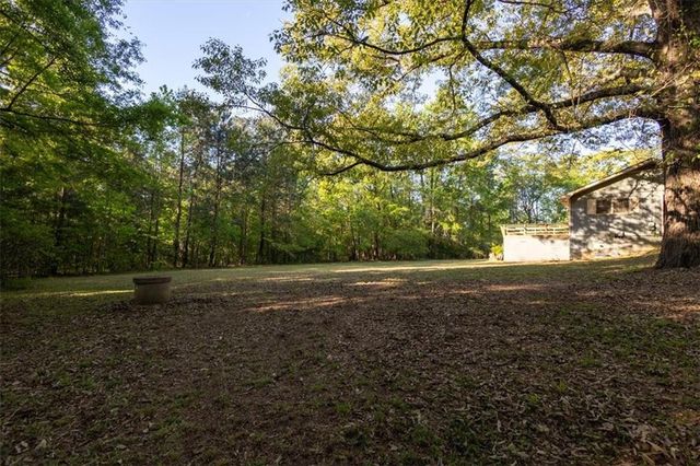 586 Holloway Hollow, Monticello, GA 31064