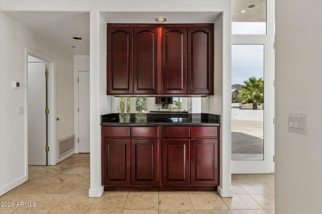 12227 E Shangri La Road, Scottsdale, AZ 85259