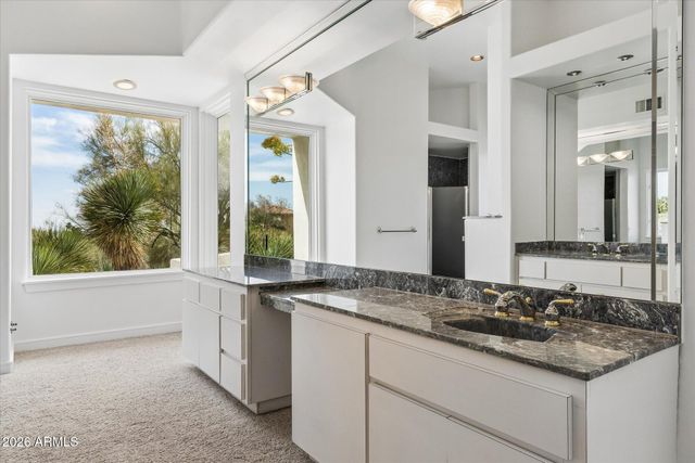 12227 E Shangri La Road, Scottsdale, AZ 85259