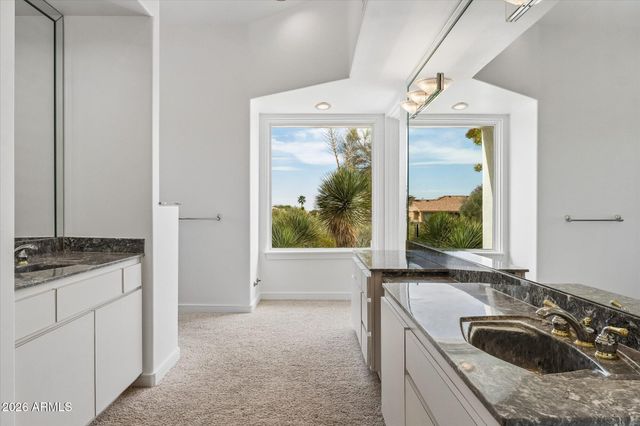 12227 E Shangri La Road, Scottsdale, AZ 85259