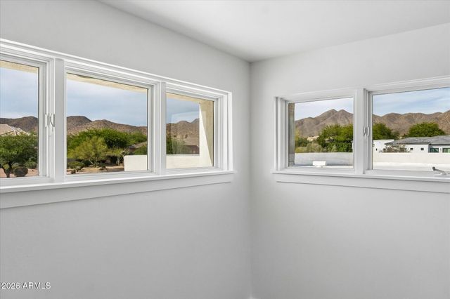 12227 E Shangri La Road, Scottsdale, AZ 85259