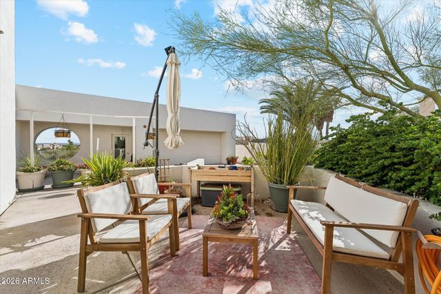 12227 E Shangri La Road, Scottsdale, AZ 85259