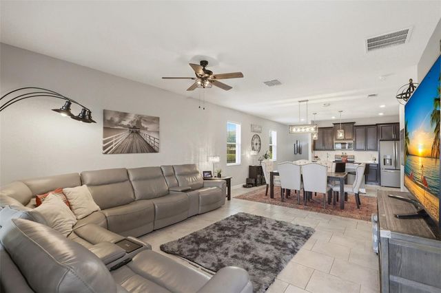 8728 PACIFIC DUNES DRIVE, Davenport, FL 33896