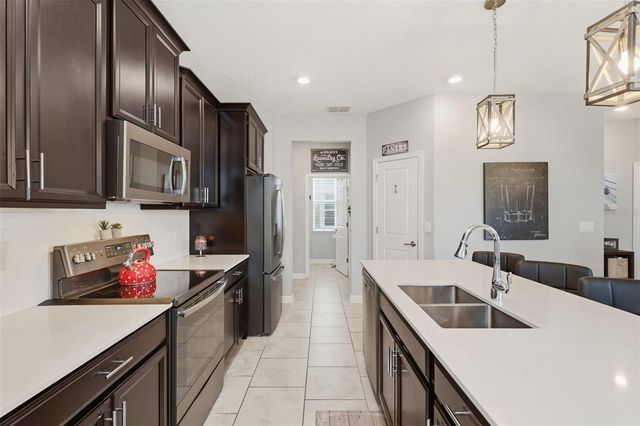 8728 PACIFIC DUNES DRIVE, Davenport, FL 33896