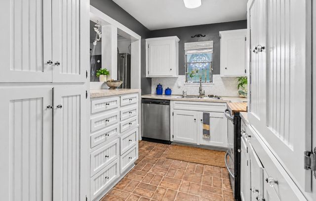 232 Fm 2628 Road, Huntsville, TX 77320