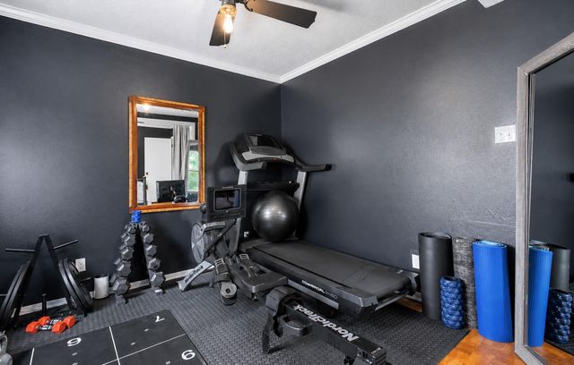 232 Fm 2628 Road, Huntsville, TX 77320