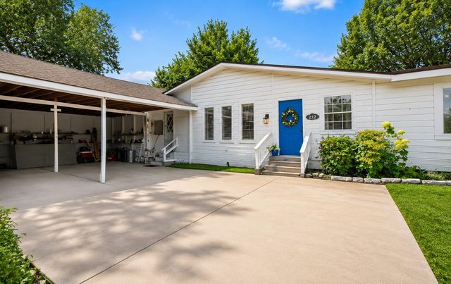 232 Fm 2628 Road, Huntsville, TX 77320