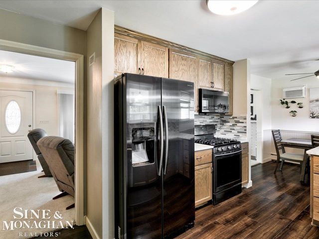 509 Benedict Street, St Clair, MI 48079