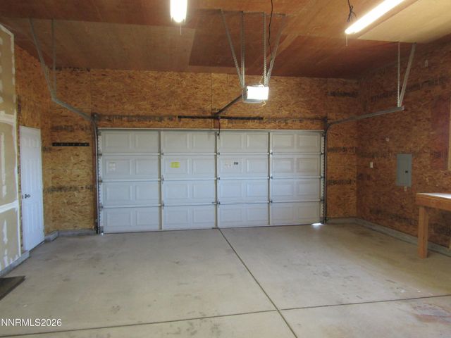 15 Juniper Way, Yerington, NV 89447