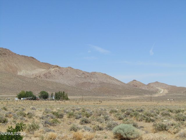 15 Juniper Way, Yerington, NV 89447