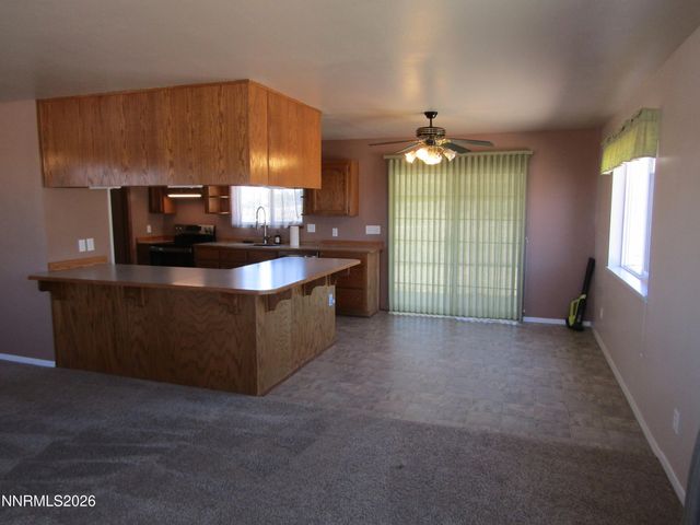 15 Juniper Way, Yerington, NV 89447