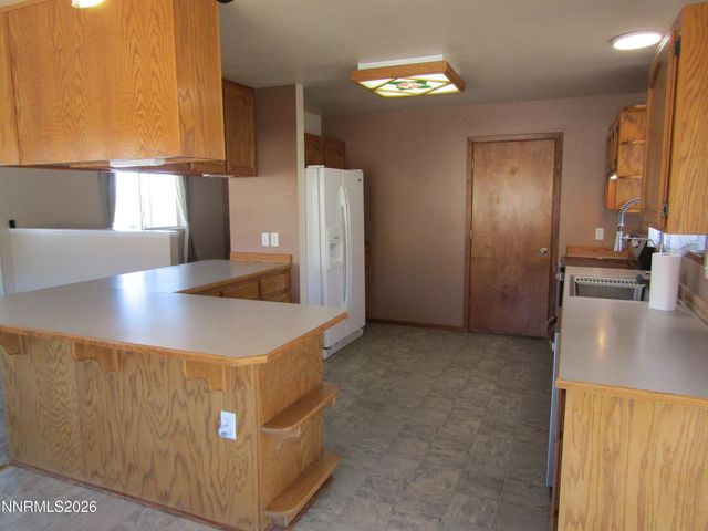 15 Juniper Way, Yerington, NV 89447