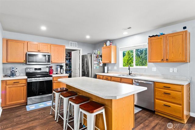 875 Candlestick Lane SW, Tumwater, WA 98512