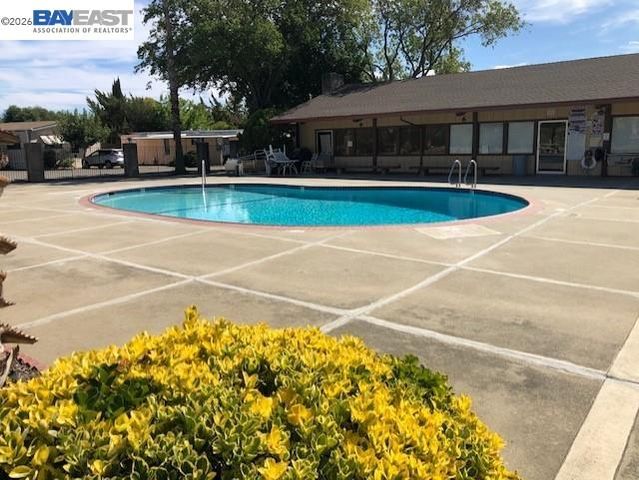 1382 Via Deste 61, Livermore, CA 94551