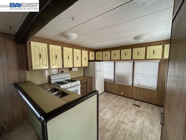 1382 Via Deste 61, Livermore, CA 94551