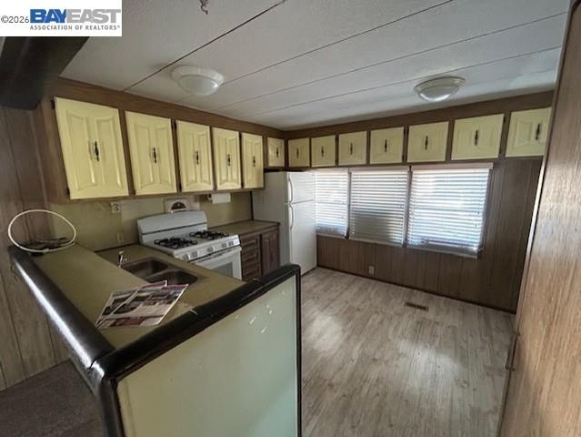 1382 Via Deste 61, Livermore, CA 94551