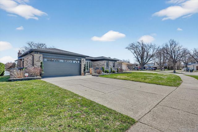 14327 Lakeshore Drive, Sterling Heights, MI 48313