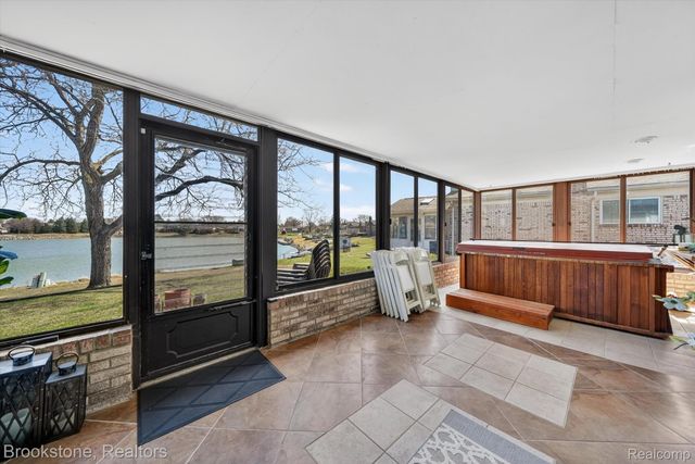 14327 Lakeshore Drive, Sterling Heights, MI 48313