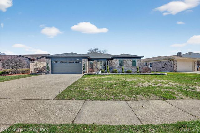 14327 Lakeshore Drive, Sterling Heights, MI 48313