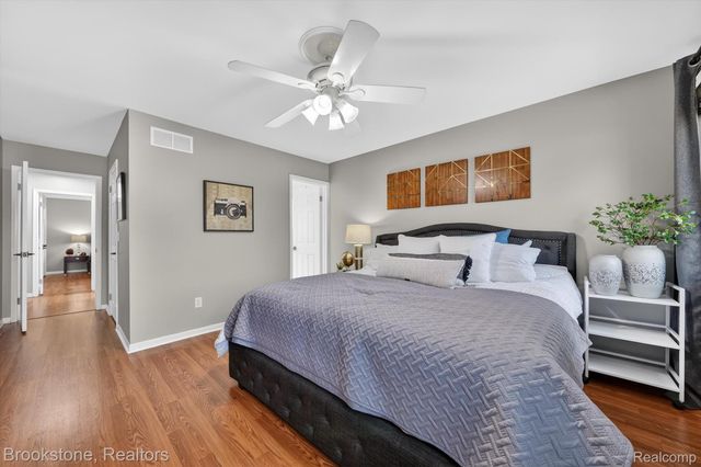 14327 Lakeshore Drive, Sterling Heights, MI 48313