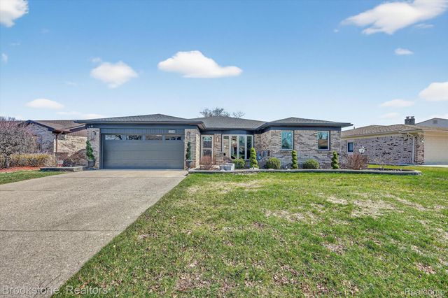 14327 Lakeshore Drive, Sterling Heights, MI 48313