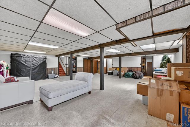 14327 Lakeshore Drive, Sterling Heights, MI 48313