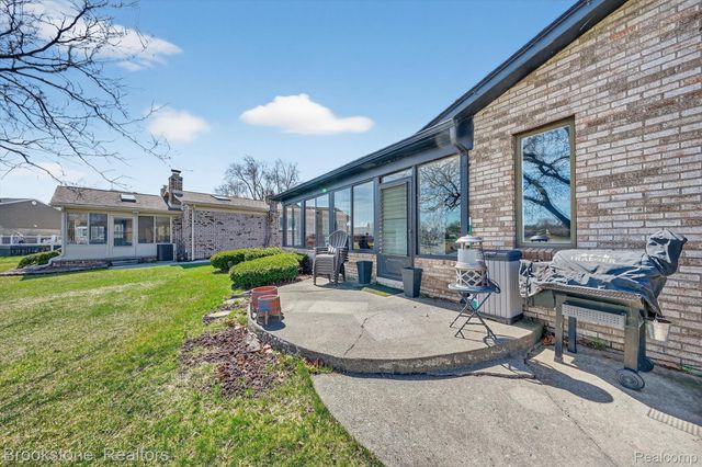 14327 Lakeshore Drive, Sterling Heights, MI 48313