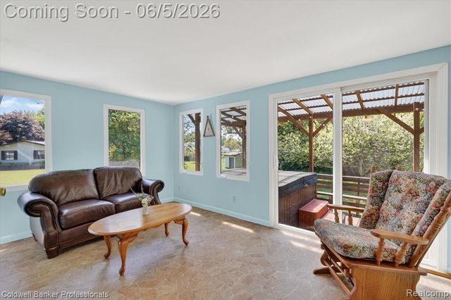 6076 Wild Turkey Road, Grand Blanc, MI 48439