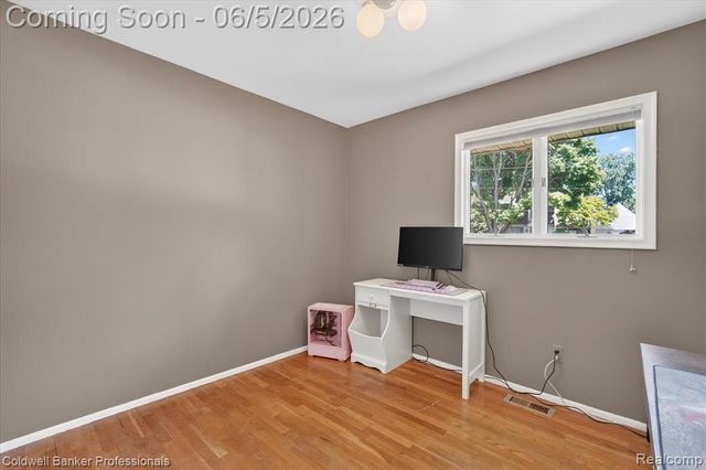 6076 Wild Turkey Road, Grand Blanc, MI 48439