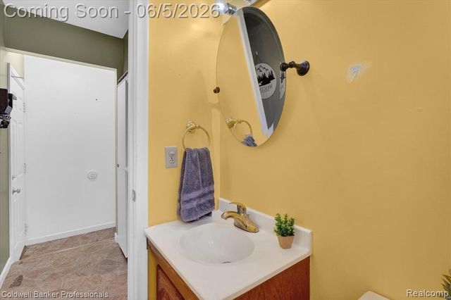 6076 Wild Turkey Road, Grand Blanc, MI 48439