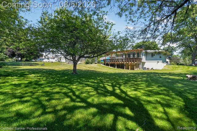 6076 Wild Turkey Road, Grand Blanc, MI 48439