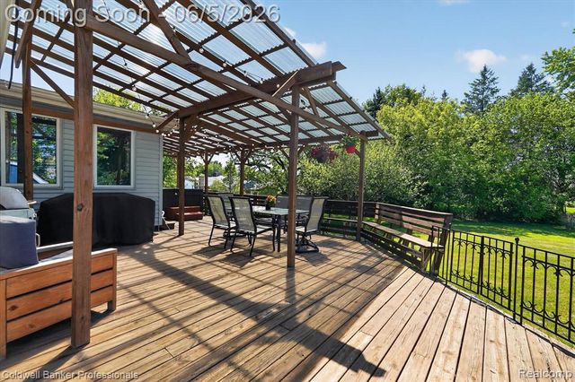 6076 Wild Turkey Road, Grand Blanc, MI 48439