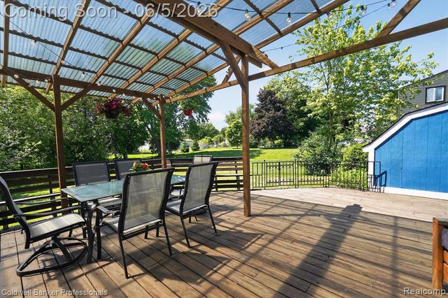 6076 Wild Turkey Road, Grand Blanc, MI 48439