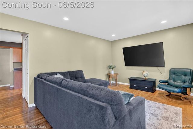 6076 Wild Turkey Road, Grand Blanc, MI 48439