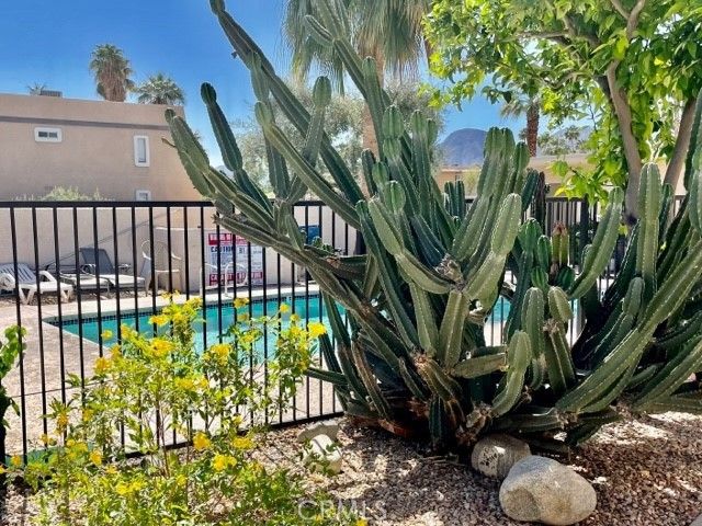73740 Santa Rosa Way 1, Palm Desert, CA 92260