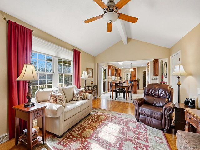 7518 S Willow Cir, Centennial, CO 80112