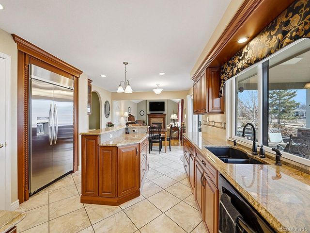 7518 S Willow Cir, Centennial, CO 80112