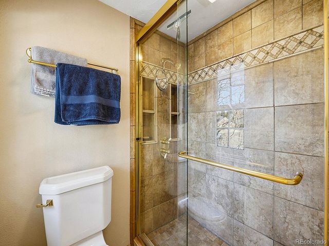 7518 S Willow Cir, Centennial, CO 80112