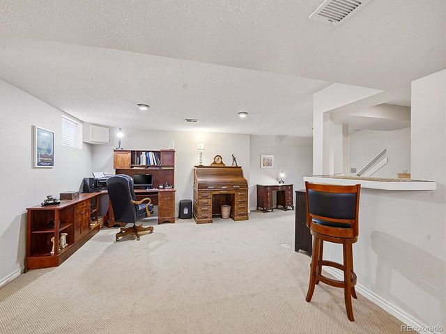 7518 S Willow Cir, Centennial, CO 80112