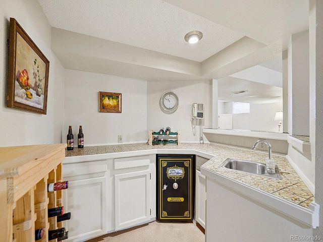 7518 S Willow Cir, Centennial, CO 80112